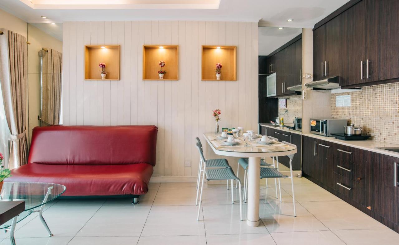 Ravarine Suite Apartment Jakarta Luaran gambar