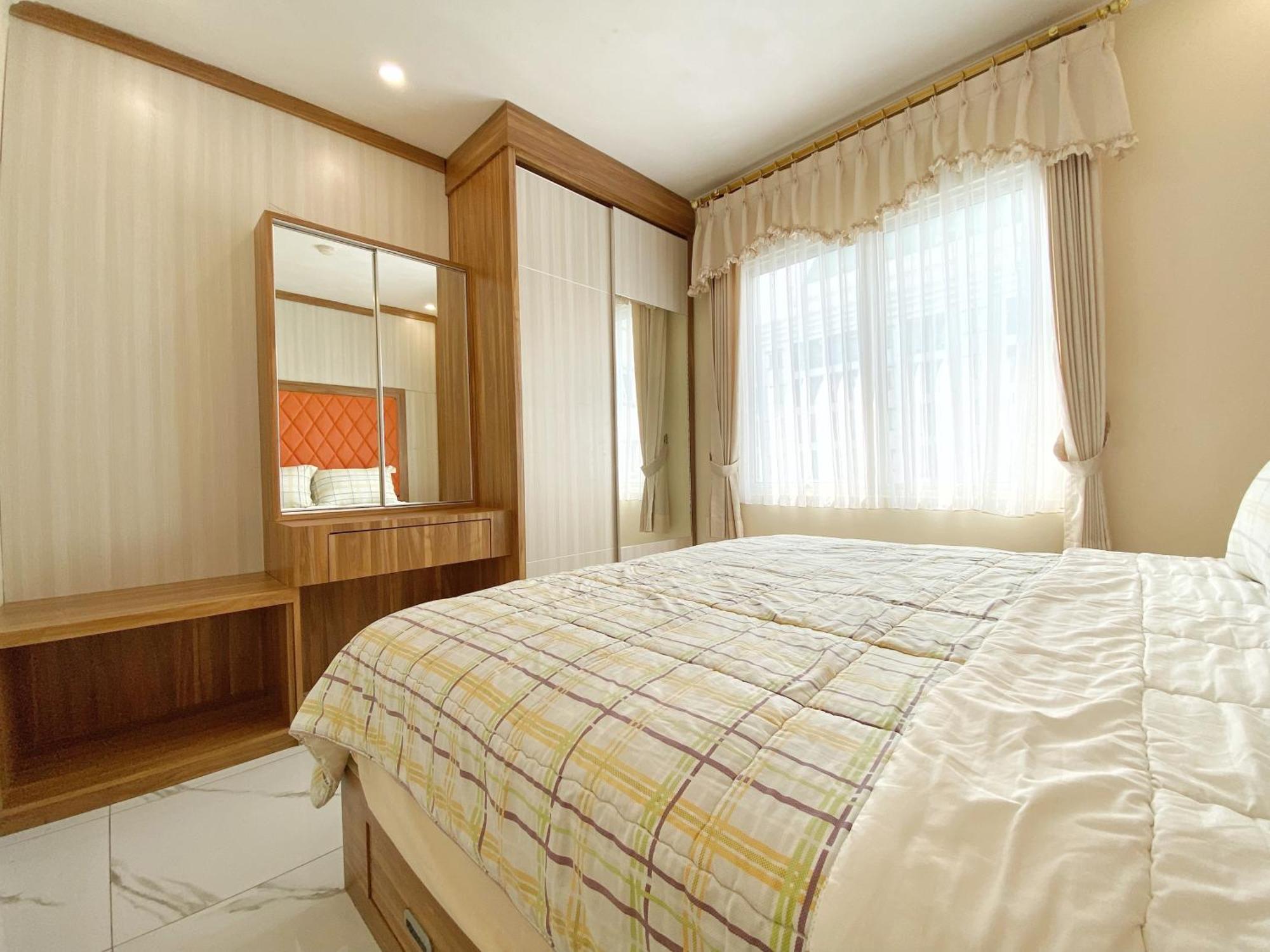 Ravarine Suite Apartment Jakarta Luaran gambar