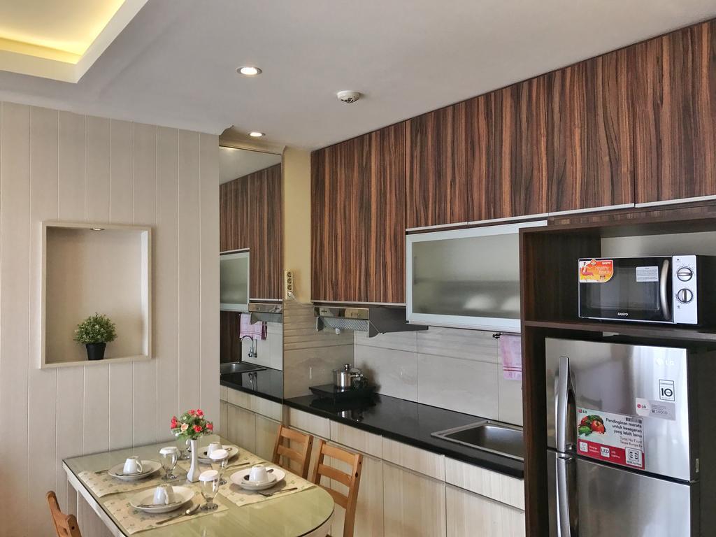 Ravarine Suite Apartment Jakarta Luaran gambar